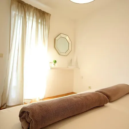 Papalinna Centar Apartment *