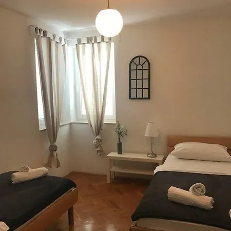 Papalinna Centar Apartment